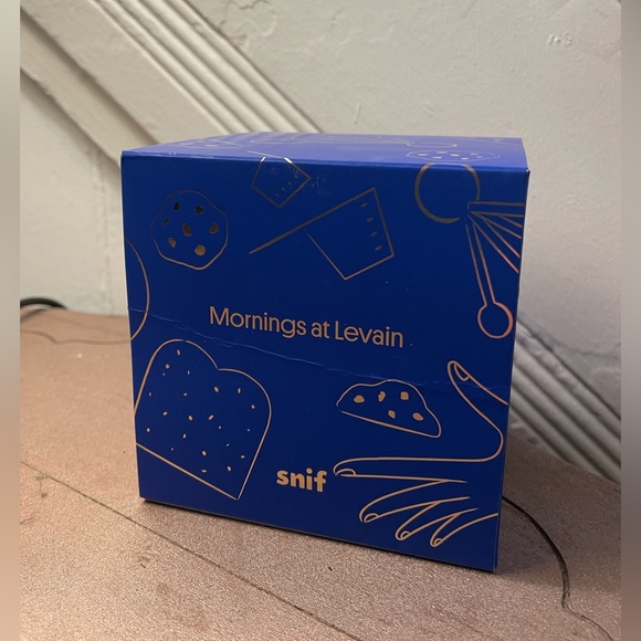 NWB! Snif x Levain “Mornings at Levain Candle” - 8.5oz - Picture 3 of 7